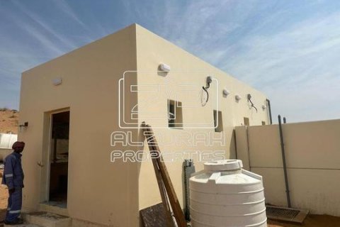 Зняти в оренду земельна ділянка в Emirates Modern Industrial, Умм-эль-Кайвайн, ОАЕ 1858м2, № 590132 - фото 10