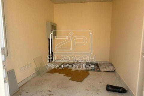Зняти в оренду земельна ділянка в Emirates Modern Industrial, Умм-эль-Кайвайн, ОАЕ 1858м2, № 590132 - фото 8