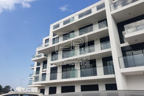 Apartament në Al Zorah, Ajman, Emiratet e Bashkuara Arabe 1 dhomë gjumi, 77.3 m2. № 590133 - Foto 3