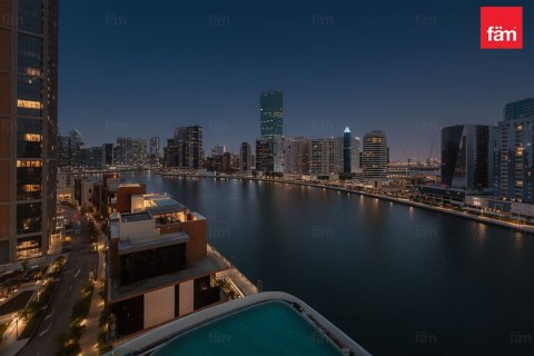 Apartamento en venta en Business Bay, Dubai, EAU 2 dormitorios, 187.7 m2 № 579202 - foto 19