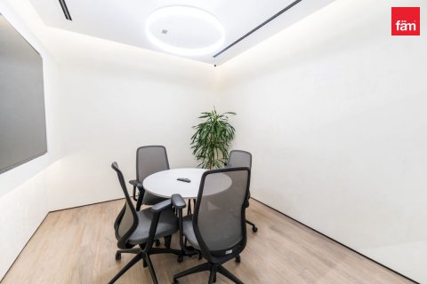 Office in Business Bay, Dubai, UAE 443.5 sq.m. № 589745 - photo 4