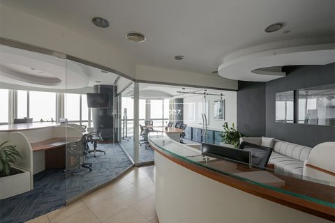 Office in Jumeirah Lake Towers, Dubai, UAE 96.9 sq.m. № 624266 - photo 4