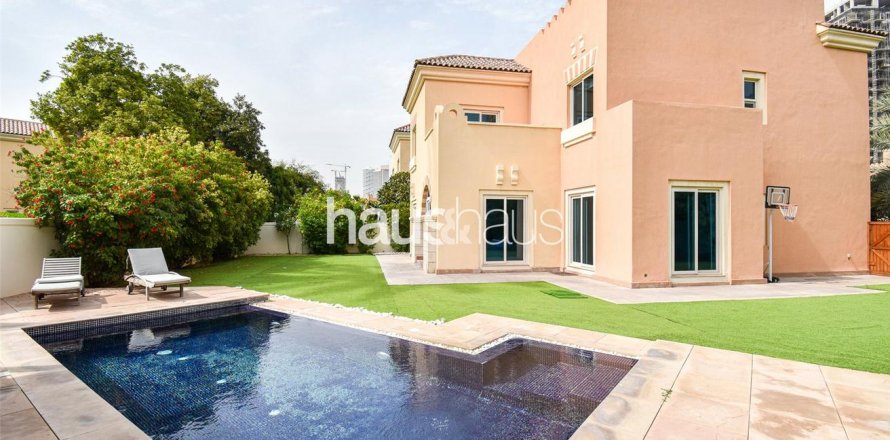 Vila v Dubai Sports City, SAE 5 ložnice, 357 m² Č.: 625614