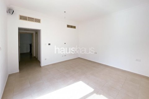 Vila v Dubai Sports City, SAE 5 ložnice, 357 m² Č.: 625614 - fotografie 13