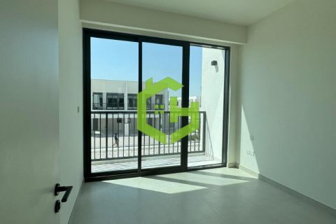 Kamienica do wynajęcia w Town Square, Dubai, ZEA 3 sypialnie, 172.6 mkw., nr 616634 - zdjęcie 2