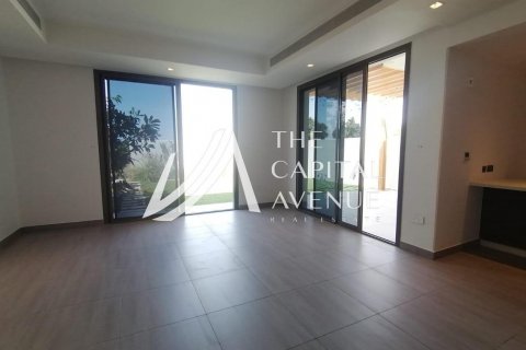 Üürile anda villa on the Yas Island, Abu Dhabi, AÜE: 3 magamistoaga, 329 m² Nr 605054 - pilt 12