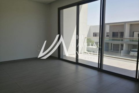 Üürile anda villa on the Yas Island, Abu Dhabi, AÜE: 3 magamistoaga, 329 m² Nr 605054 - pilt 9