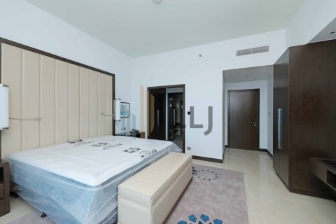 Apartment in Abu Dhabi, UAE 2 bedrooms, 175.7 sq.m. № 595670 - photo 7