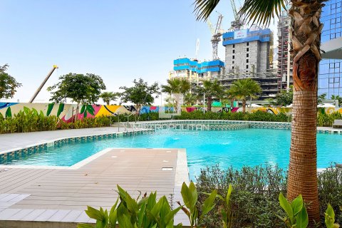 Apartemen di Business Bay, Dubai, UEA 2 kamar tidur, 80 m2 nomor 592467 - foto 10