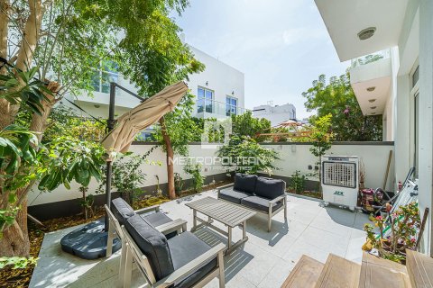 Vila v Jumeirah Village Triangle, Dubai, SAE 3 ložnice, 152 m² Č.: 592614 - fotografie 15