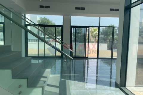 Vila di Al Furjan, Dubai, UAE 4 bilik tidur, 462.8 meter persegi № 541281 - foto 2