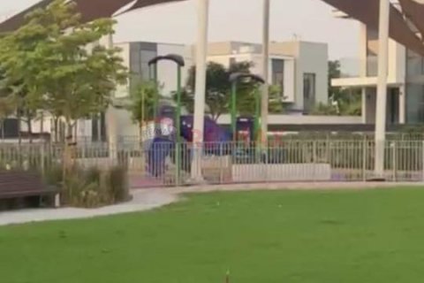 Vila di Al Furjan, Dubai, UAE 4 bilik tidur, 462.8 meter persegi № 541281 - foto 10