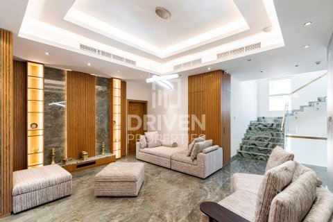 Vila u The Villa, Dubai, UAE 5 spavaćih soba, 1077 m2 Br. 602373 - fotografija 17