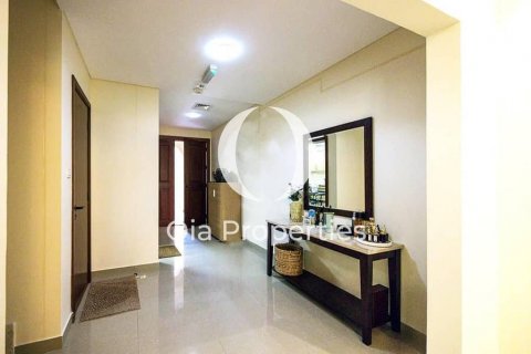 Vila v Abu Dhabi, SAE 3 ložnice, 198 m² Č.: 608630 - fotografie 16