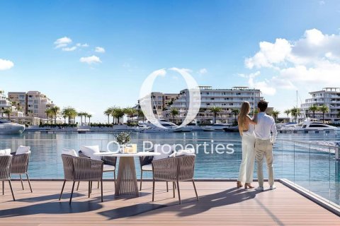 Vilë në Abu Dhabi, Emiratet e Bashkuara Arabe 3 dhoma gjumi, 280 m2. № 406210 - Foto 3