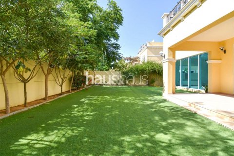 Villa in Jumeirah Park, Dubai, UAE 4 bedrooms, 386 sq.m. № 626432 - photo 14