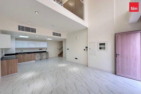 Shtëpi në qytet në Dubai, Emiratet e Bashkuara Arabe 3 dhoma gjumi, 105.7 m2. № 572145 - Foto 1