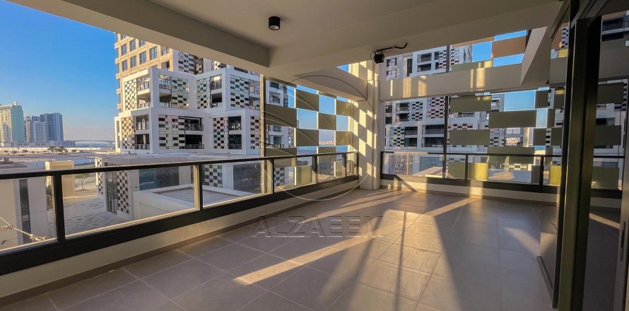 Apartment in Al Reem Island, Abu Dhabi, UAE 3 bedrooms, 145 sq.m. № 615681