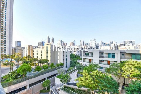 Apartment in The Views, Dubai, UAE 1 bedroom, 68 sq.m. № 625658 - photo 1