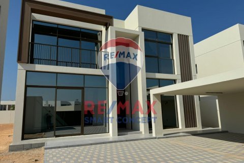 Vila v Abu Dhabi, SAE 4 ložnice, 989.2 m² Č.: 595707 - fotografie 1