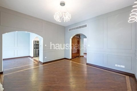 Villa in The Lakes, Dubai, UAE 3 bedrooms, 282 sq.m. № 626062 - photo 5