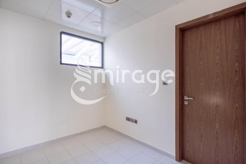 Vila na Yas Island, Abu Dhabi, SAE 4 ložnice, 599.2 m² Č.: 596822 - fotografie 8