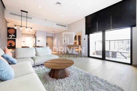 Apartment in Jumeirah, Dubai, UAE 2 bedrooms, 127 sq.m. № 601984 - photo 2