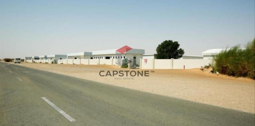 Obchod v Al Ain Industrial Area, SAE 2158 m² Č.: 600955