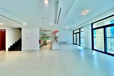 Dupleks në Al Raha Beach, Abu Dhabi, Emiratet e Bashkuara Arabe 3 dhoma gjumi, 362 m2. № 600939 - Foto 19
