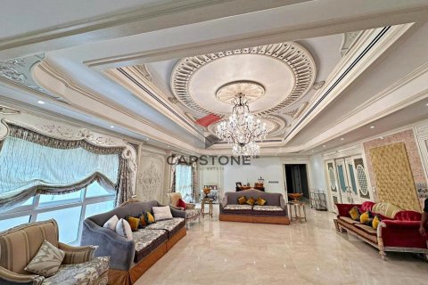 Villa in Al Bateen, Abu Dhabi, UAE 7 bedrooms, 1394 sq.m. № 600946 - photo 8