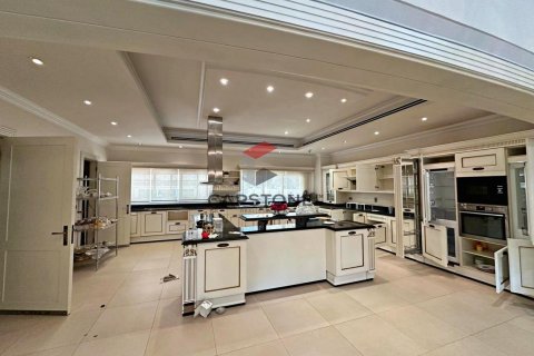 Villa in Al Bateen, Abu Dhabi, UAE 7 bedrooms, 1394 sq.m. № 600946 - photo 7