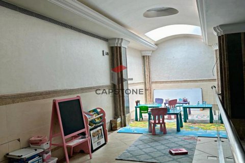 Villa in Al Bateen, Abu Dhabi, UAE 7 bedrooms, 1394 sq.m. № 600946 - photo 23