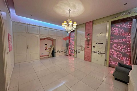 Villa in Al Bateen, Abu Dhabi, UAE 7 bedrooms, 1394 sq.m. № 600946 - photo 24