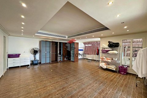 Villa in Al Bateen, Abu Dhabi, UAE 7 bedrooms, 1394 sq.m. № 600946 - photo 5