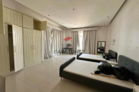 Villa in Al Bateen, Abu Dhabi, UAE 7 bedrooms, 1394 sq.m. № 600946 - photo 15