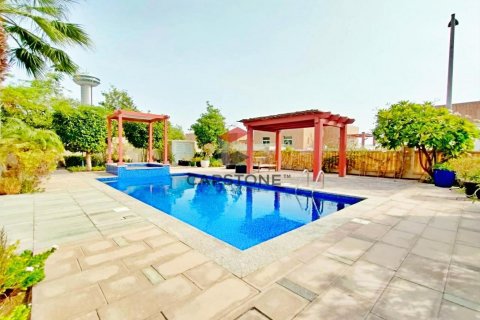 Villa in affitto a The Marina, Abu Dhabi, EAU 5 camere da letto, 719 mq. № 600945 - foto 1
