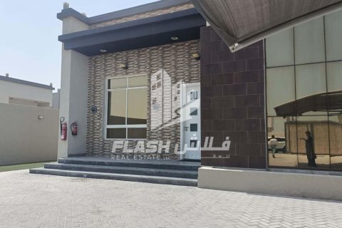 Villa sa Al Hamra Village, Ras Al Khaimah, UAE 3 silid-tulugan, 185.8 sq.m. № 570420 - larawan 6