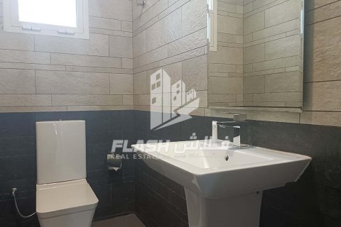 Villa sa Al Hamra Village, Ras Al Khaimah, UAE 3 silid-tulugan, 185.8 sq.m. № 570420 - larawan 11