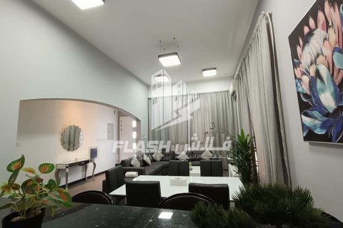 Villa sa Al Hamra Village, Ras Al Khaimah, UAE 3 silid-tulugan, 185.8 sq.m. № 570420 - larawan 12