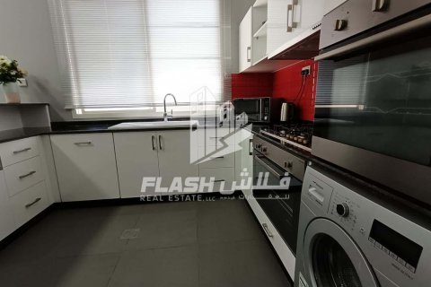 Villa sa Al Hamra Village, Ras Al Khaimah, UAE 3 silid-tulugan, 185.8 sq.m. № 570420 - larawan 13