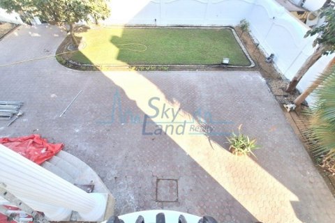 Villa in Al Barsha, Dubai, UAE 5 bedrooms, 650.3 sq.m. № 566089 - photo 16