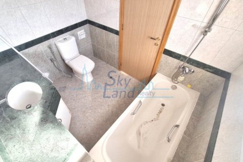 Villa in Al Barsha, Dubai, UAE 5 bedrooms, 650.3 sq.m. № 566089 - photo 15