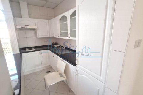 Villa in Al Barsha, Dubai, UAE 5 bedrooms, 650.3 sq.m. № 566089 - photo 8