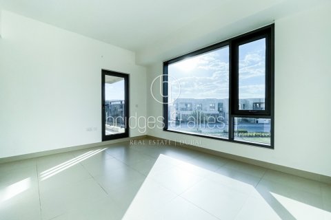 Villa in Dubai Hills Estate, UAE 5 bedrooms, 254.1 sq.m. № 624557 - photo 18