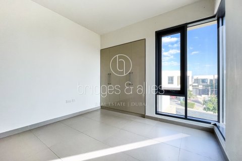 Villa in Dubai Hills Estate, UAE 5 bedrooms, 254.1 sq.m. № 624557 - photo 16