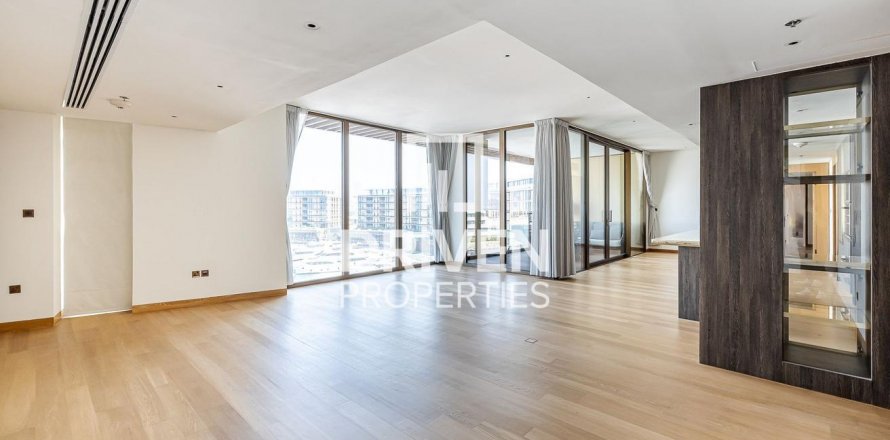 Dzīvoklis Jumeirah, Dubaijā, AAE 2 istabas, 209 m2 Nr. 601877
