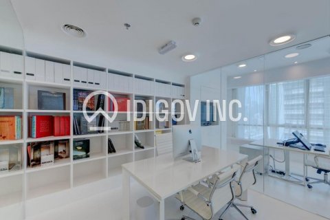 Hartanah komersil di Jumeirah Lake Towers, Dubai, UAE 296 meter persegi № 600360 - foto 1