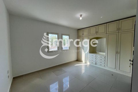 Řadový dům v Al Reef, Abu Dhabi, SAE 3 ložnice, 174.1 m² Č.: 596936 - fotografie 3