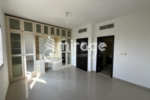 Řadový dům v Al Reef, Abu Dhabi, SAE 3 ložnice, 174.1 m² Č.: 596936 - fotografie 8