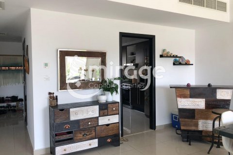 טאונהאוס למכירה ב Al Reef, Abu Dhabi, איחוד האמירויות  5 חדרי שינה, 273.4 מ"ר, מספר 596935 - תמונה 5